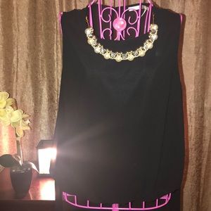 Sleeveless Tank Blouse w/Necklace